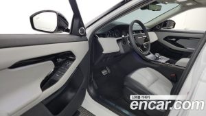 Land Rover Range Rover Evoque P250 Dynamic SE 2025 года из Южной Кореи