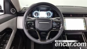 Land Rover Range Rover Evoque P250 Dynamic SE 2025 года из Южной Кореи