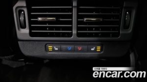 Land Rover Range Rover Evoque P250 Dynamic SE 2025 года из Южной Кореи