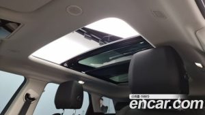 Land Rover Range Rover Evoque P250 Dynamic SE 2025 года из Южной Кореи