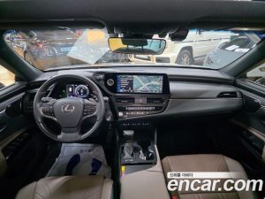 Lexus ES Executive 2026 года из Южной Кореи