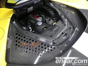 Ferrari SF90 4.0 2022 года из Южной Кореи