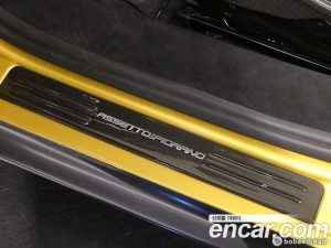 Ferrari SF90 4.0 2022 года из Южной Кореи