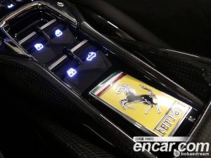 Ferrari SF90 4.0 2022 года из Южной Кореи