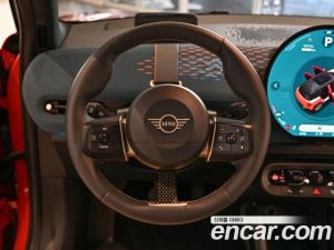 Mini Aceman SE Favoured 2025 года из Южной Кореи