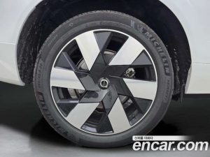 Volvo XC60 T8 Ultra Bright 2025 года из Южной Кореи