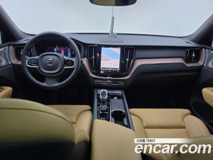Volvo XC60 T8 Ultra Bright 2025 года из Южной Кореи