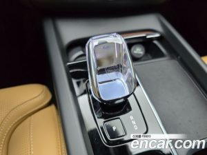 Volvo XC60 T8 Ultra Bright 2025 года из Южной Кореи