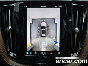 Volvo XC60 T8 Ultra Bright 2025 года из Южной Кореи