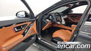 Mercedes-Benz S-Class S400 d 4MATIC 2023 года из Южной Кореи