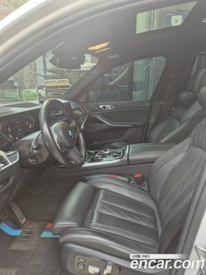 BMW X7 xDrive 40i M Sport 6 2024 года из Южной Кореи
