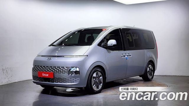 Hyundai Staria Tourer 11-Seater 2024 года из Кореи