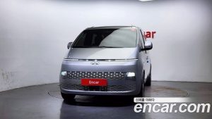Hyundai Staria Tourer 11-Seater 2024 года из Южной Кореи