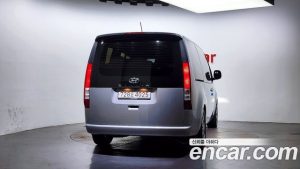 Hyundai Staria Tourer 11-Seater 2024 года из Южной Кореи