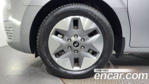 Hyundai Staria Tourer 11-Seater 2024 года из Южной Кореи
