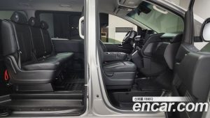 Hyundai Staria Tourer 11-Seater 2024 года из Южной Кореи
