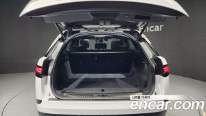 Land Rover Range Rover Velar 2.0 P250 Dynamic SE 2025 года из Южной Кореи