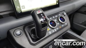 Land Rover Defender 130 P400 X- HSE 2024 года из Южной Кореи