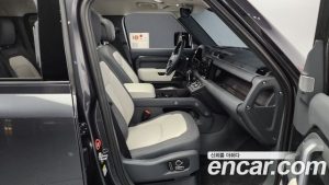 Land Rover Defender 130 P400 X- HSE 2024 года из Южной Кореи
