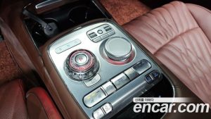 Genesis G90 Бензин 3.5 Turbo e-S/C AWD 2025 года из Южной Кореи