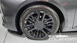 Kia K8 Signature Black 2025 года из Южной Кореи