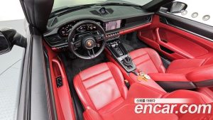 Porsche 911 CARRERA 4 GTS Cabriolet 2022 года из Южной Кореи