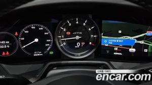 Porsche 911 CARRERA 4 GTS Cabriolet 2022 года из Южной Кореи