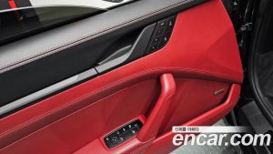 Porsche 911 CARRERA 4 GTS Cabriolet 2022 года из Южной Кореи