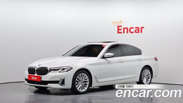 BMW 5-Series 520i Luxury 2023 года из Кореи