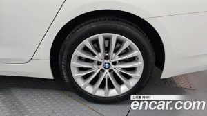 BMW 5-Series 520i Luxury 2023 года из Южной Кореи