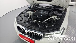 BMW 5-Series 520i Luxury 2023 года из Южной Кореи