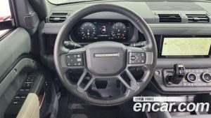 Land Rover Defender 110 P300 X- SE 2024 года из Южной Кореи