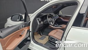 BMW X5 xDrive 40i M Sport 2023 года из Южной Кореи
