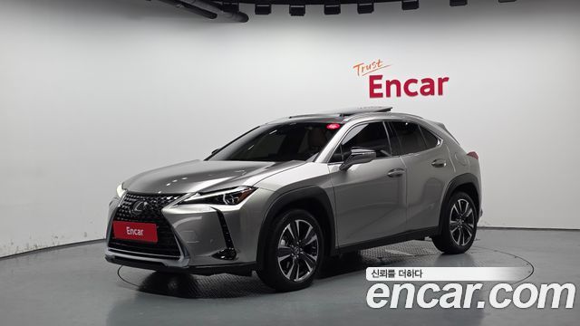 Lexus UX 2.0 AWD 2024 года из Кореи
