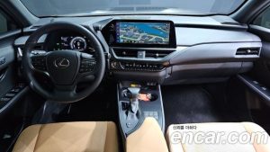 Lexus UX 2.0 AWD 2024 года из Южной Кореи