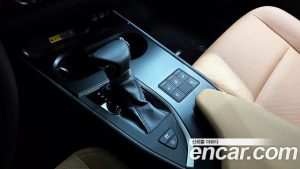 Lexus UX 2.0 AWD 2024 года из Южной Кореи