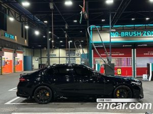 BMW 5-Series 530e M Sport 2024 года из Южной Кореи