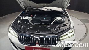 BMW 5-Series 520i M Sport 2023 года из Южной Кореи