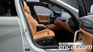 BMW 5-Series 520i M Sport 2023 года из Южной Кореи