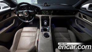 Porsche Taycan Base 2023 года из Южной Кореи