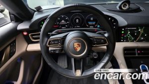Porsche Taycan Base 2023 года из Южной Кореи