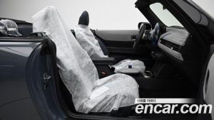 Mini Cooper Convertible Favoured 2025 года из Южной Кореи