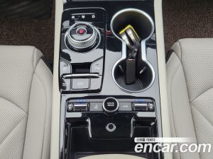Kia K5 1.6 Turbo 2024 года из Южной Кореи