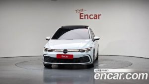 Volkswagen Golf 2.0 GTI 2024 года из Южной Кореи