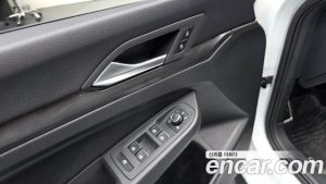 Volkswagen Golf 2.0 GTI 2024 года из Южной Кореи