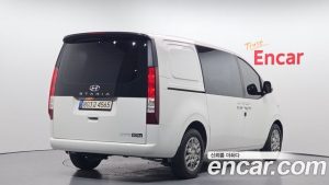 Hyundai Staria Wagon 5 2024 года из Южной Кореи