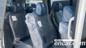 Hyundai Staria 4WD Lounge 9-Seater 2025 года из Южной Кореи