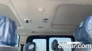 Hyundai Staria 4WD Lounge 9-Seater 2025 года из Южной Кореи