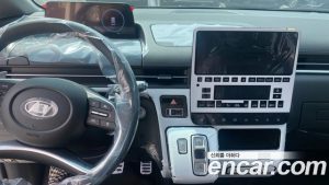 Hyundai Staria 4WD Lounge 9-Seater 2025 года из Южной Кореи
