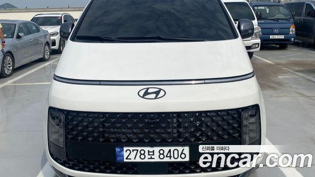 Hyundai Staria 4WD Lounge 7-Seater 2025 года из Кореи